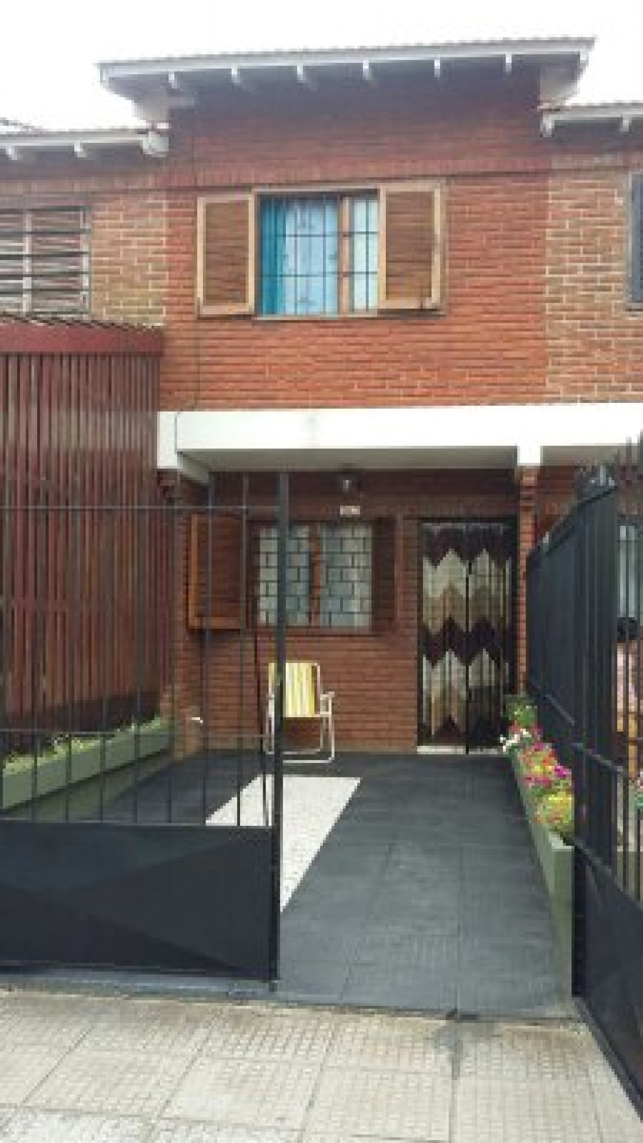 DUPLEX DE 3 AMBIENTES  EN 2 PLANTAS EN SANTA TERESITA