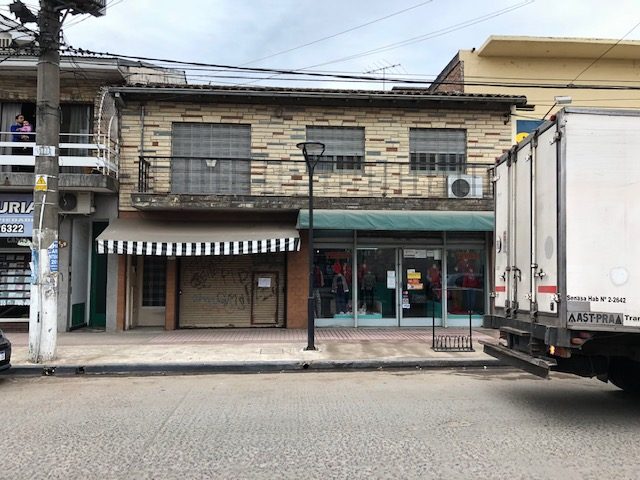 PROPIEDAD EN VENTA SOBRE CALLE PRINCIPAL EN TORTUGUITAS